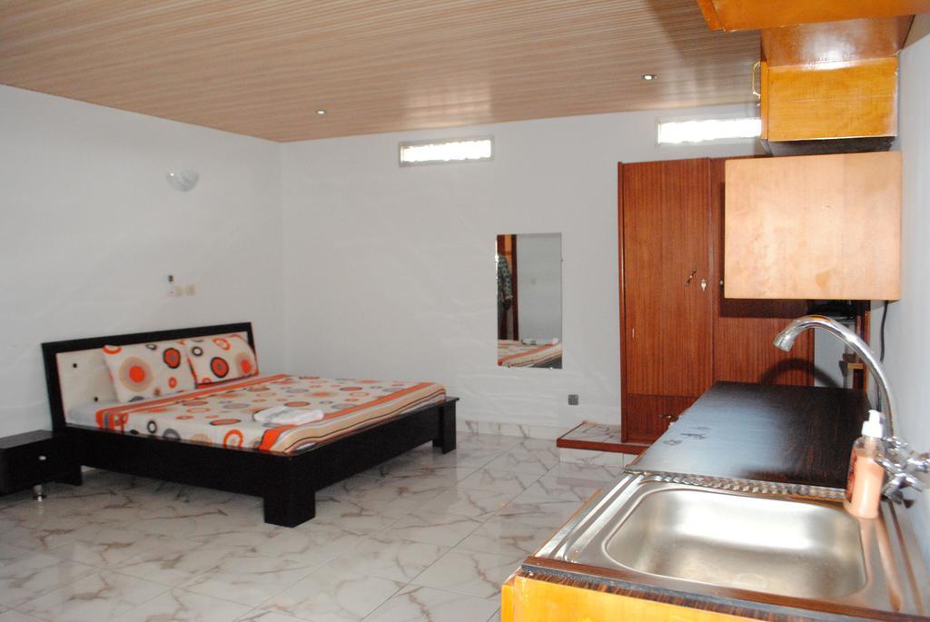 Hotel Lagrande-Vi Abidžan Exteriér fotografie